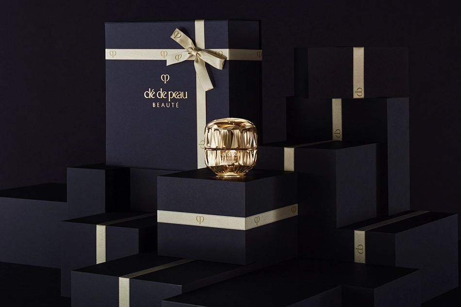 Clé de Peau Beauté GIFT WRAPPING SERVICE